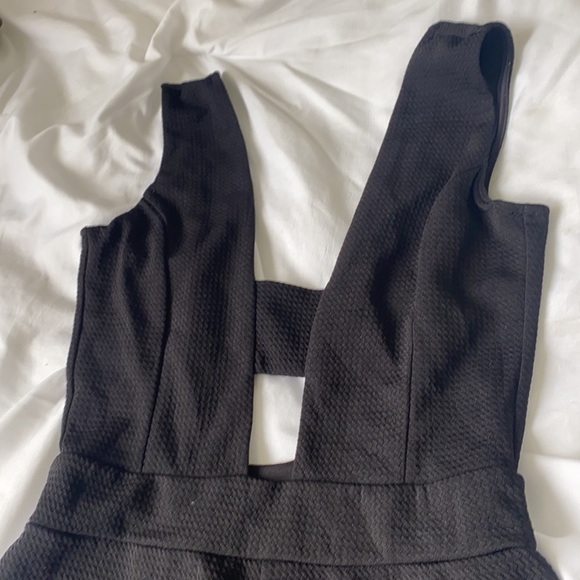 Your black little jump suit - Picture 2 of 3